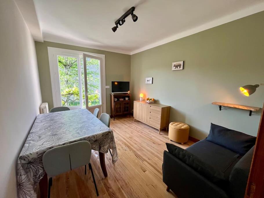 La Petite Ourse Maison De Village A Oust Ngoại thất bức ảnh