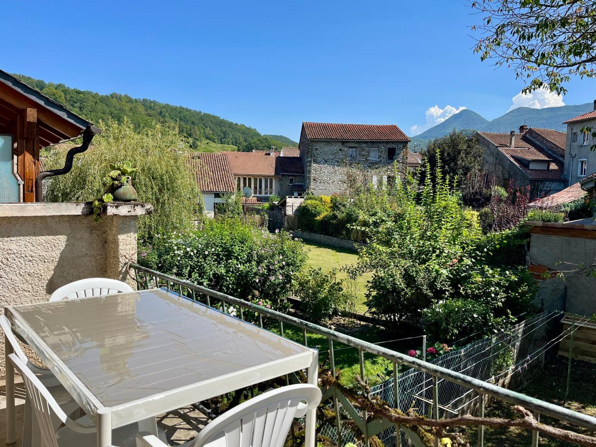 La Petite Ourse Maison De Village A Oust Ngoại thất bức ảnh